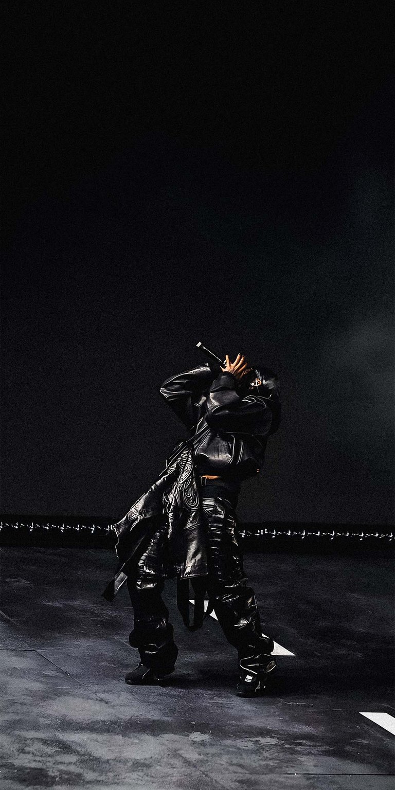 Playboi Carti All Black on Stage Wallpaper mobile HD