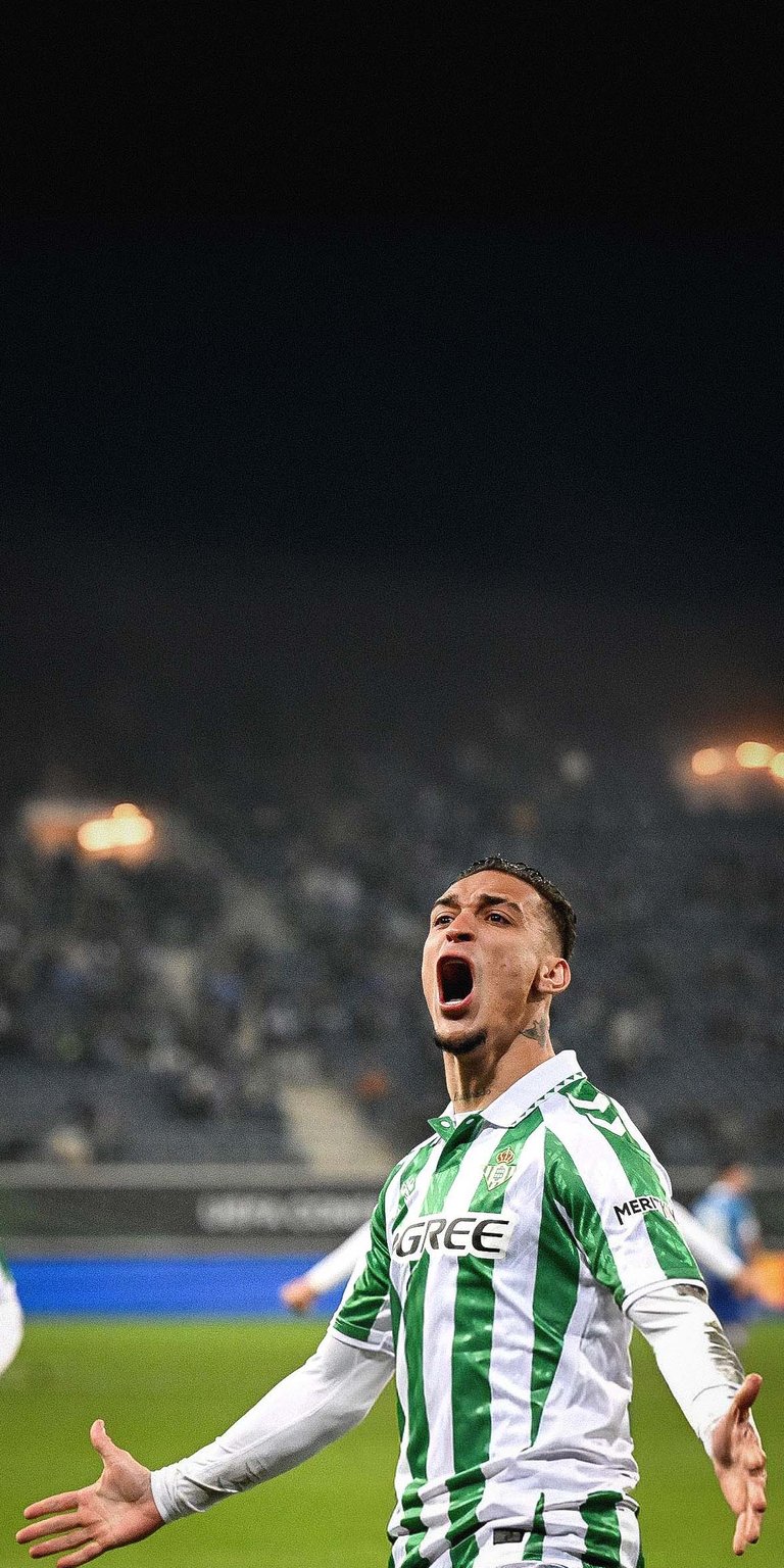 Antony of Real Betis celebrates Goal Wallpaper