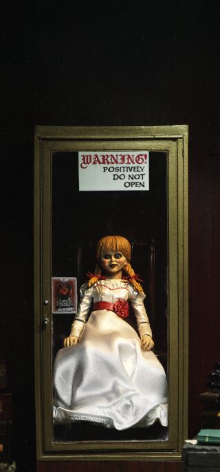 Anabelle wallpaper for iPhone