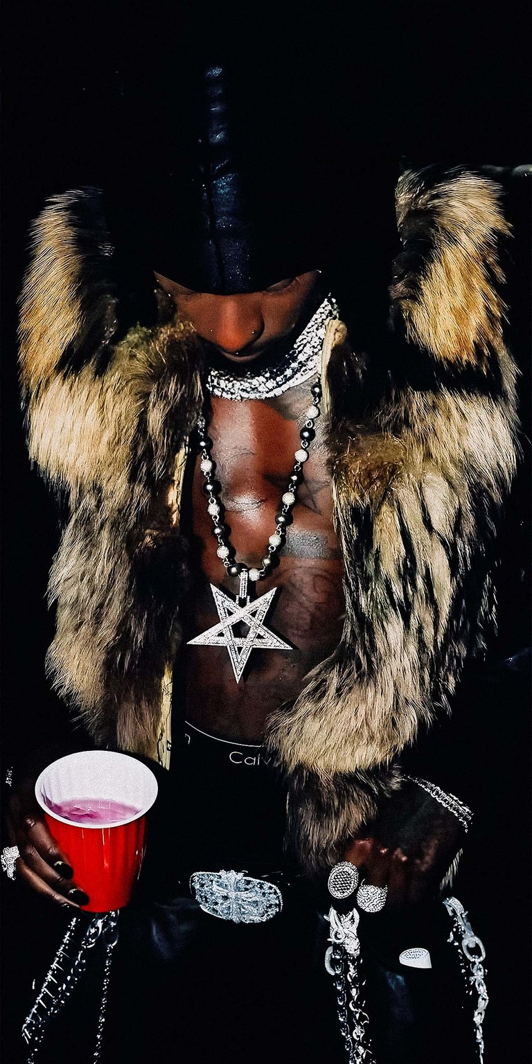 Playboi Carti Chains Jewells Wallpaper
