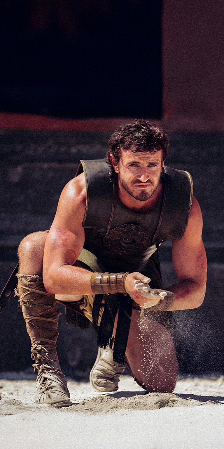 Lucius kneeling wallpaper in 4k