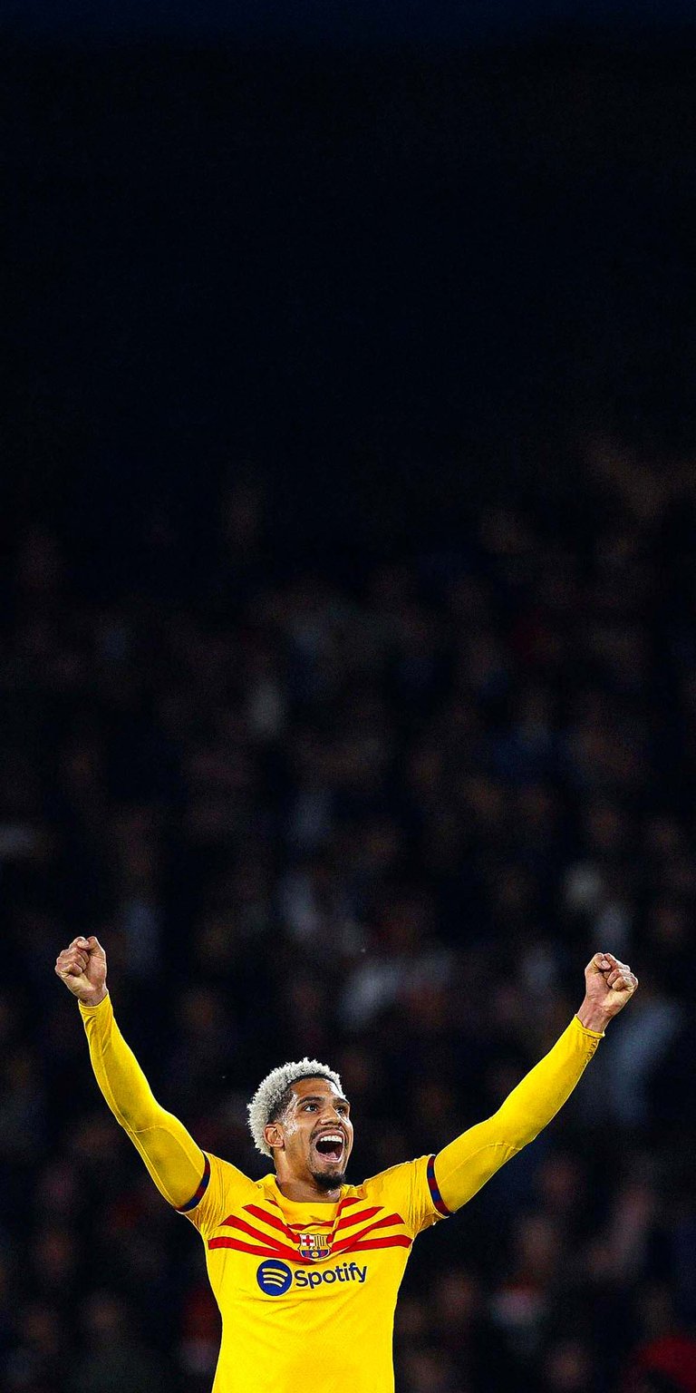 Ronald Araujo wallpaper iPhone