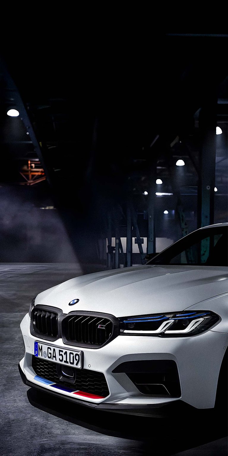 M5 G30 Wallpaper iPhone