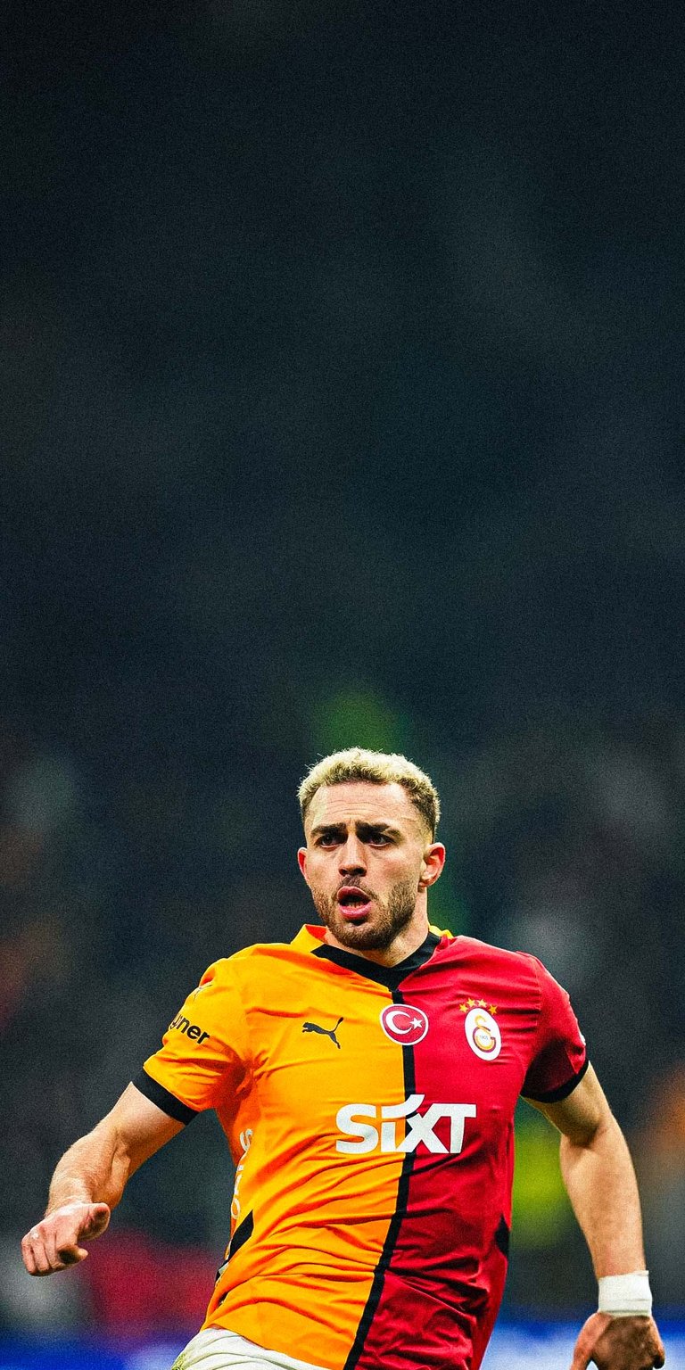 Bars Alper Yilmaz of Galatasaray wallpaper iPhone