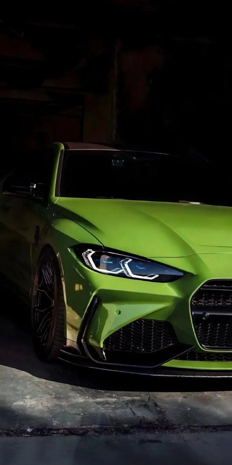 M3 green wallpaper for iPhone HD