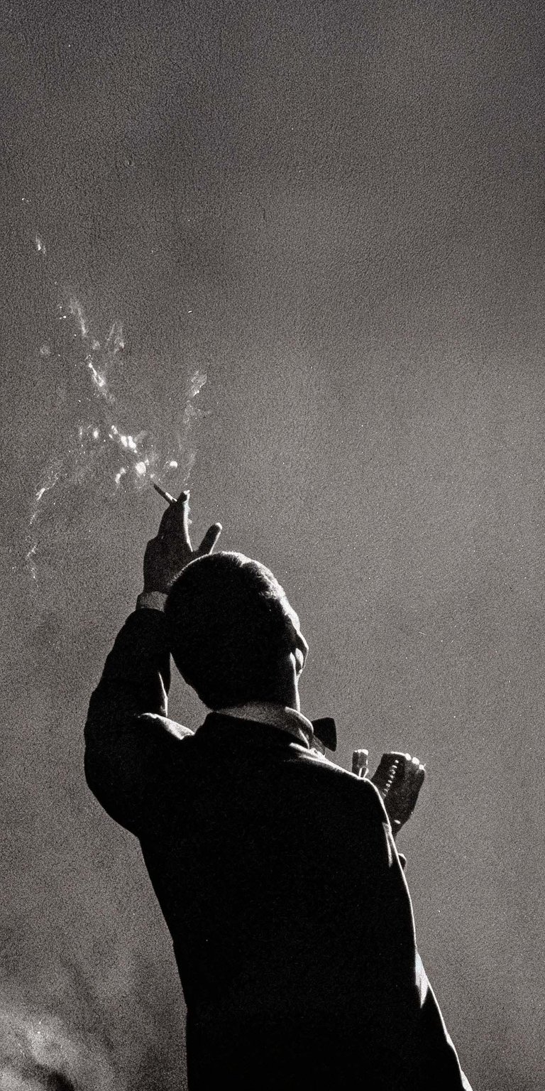 Classic singing wallpaper for iPhone HD