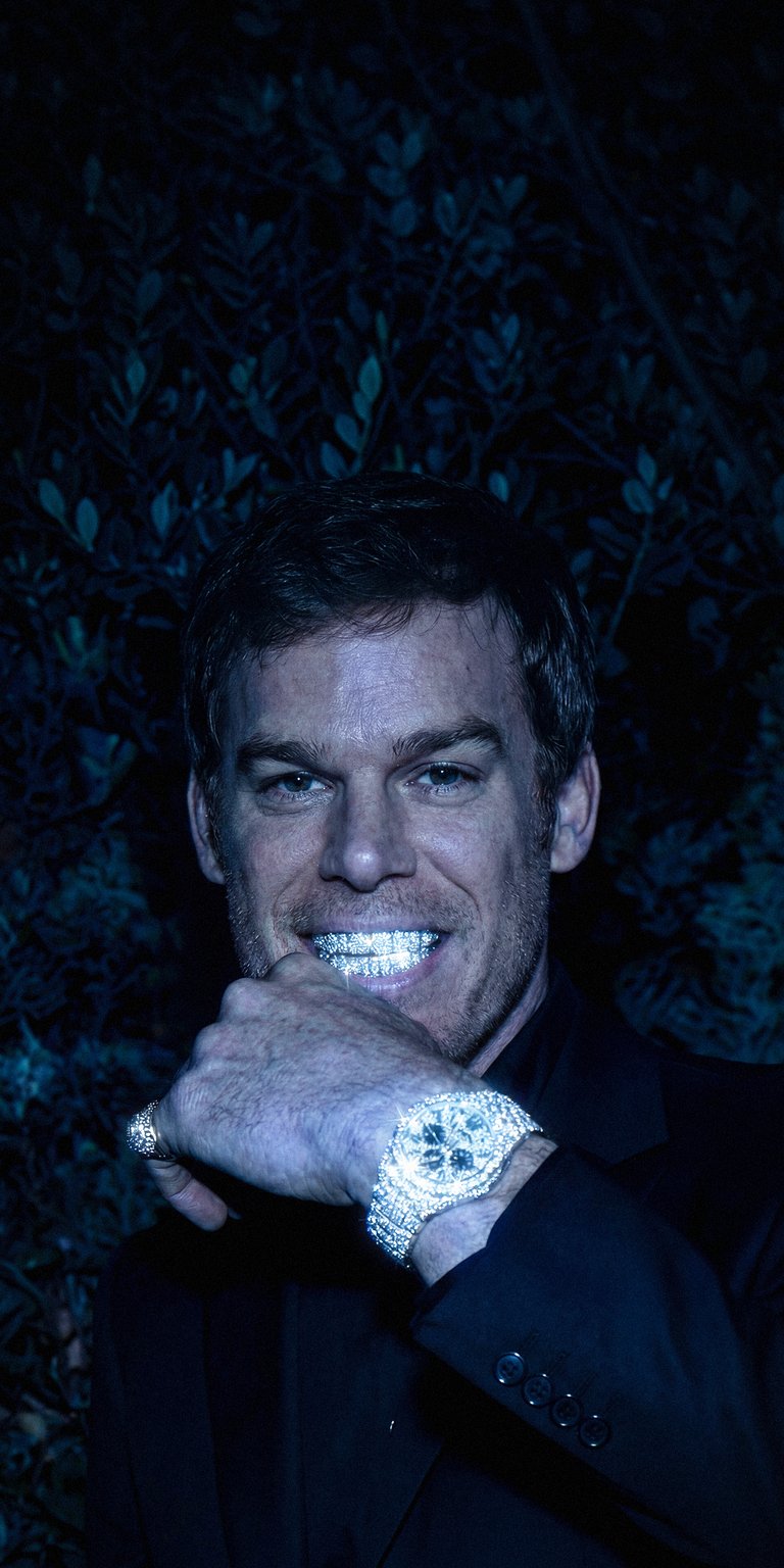 Get this Michael C. Hall 4K wallpaper for your iPhone, showcasing him with diamond grills and a diamond watch! This striking wallpaper will add a touch of glamour to your device.