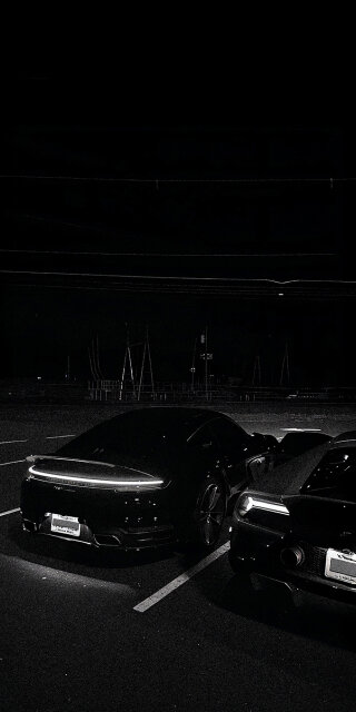 911 and Lamborghini Huracan wallpaper for iPhone 4K