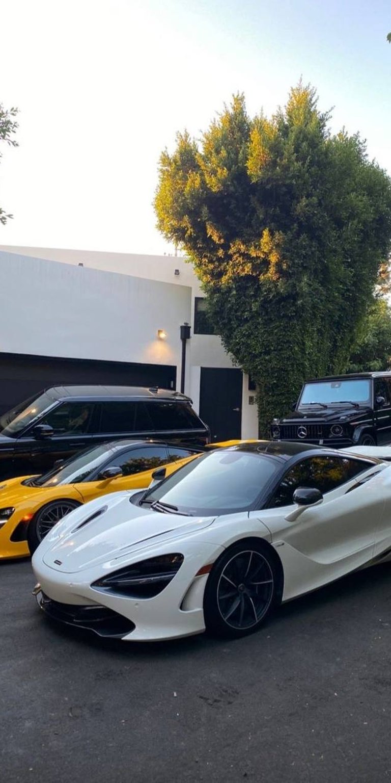 720s wallpaper iPhone