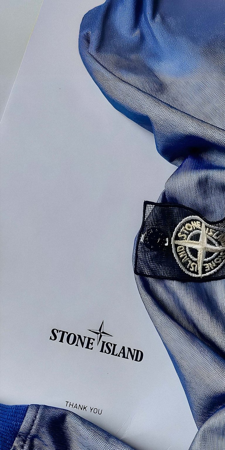 Stone Island Brand Wallpaper HD iPhone