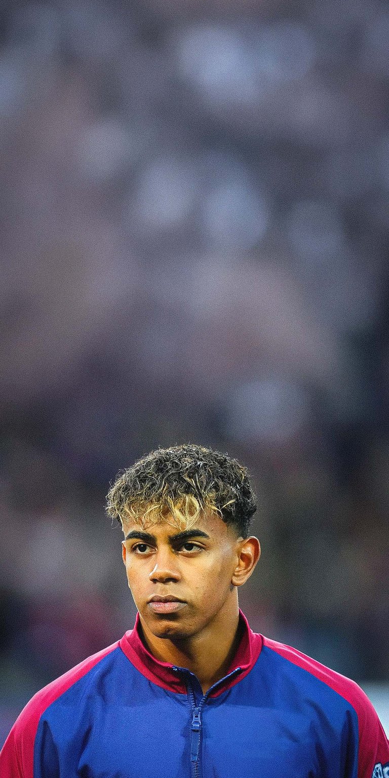 Lamine Yamal wallpaper iPhone
