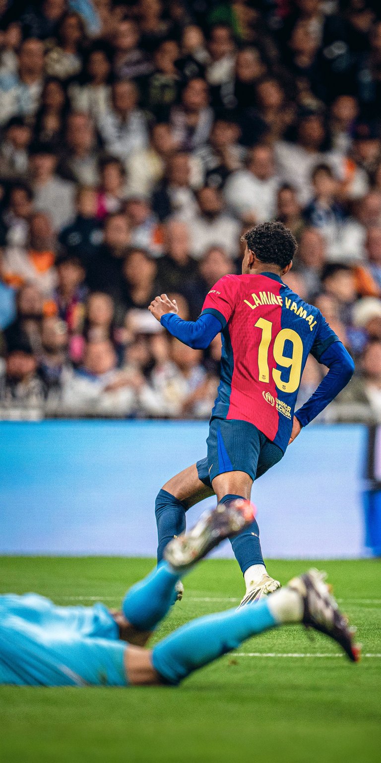 Lamine Yamal wallpaper iPhone HD