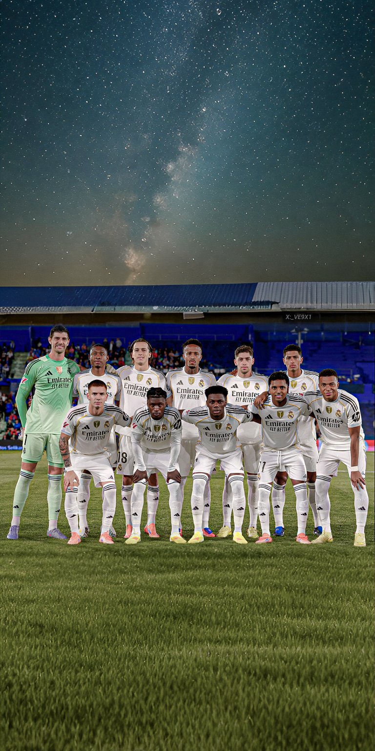 Real Madrid team photo wallpaper 4k iPhone