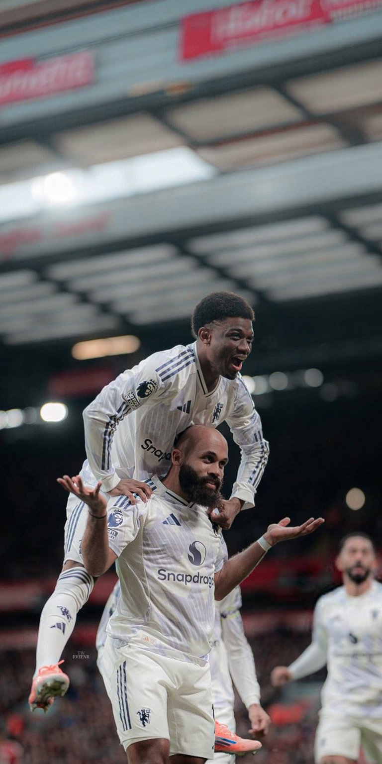 Manchester United celebrating wallpaper 4k iPhone