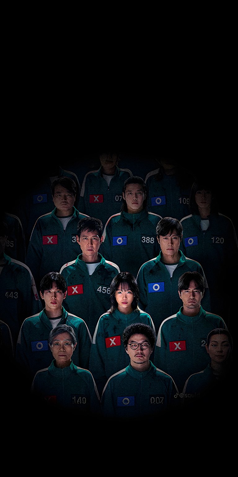 Squid Game 2 players in one photo wallpaper 4k