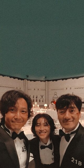 Last 3 players of the game selfie wallpaper