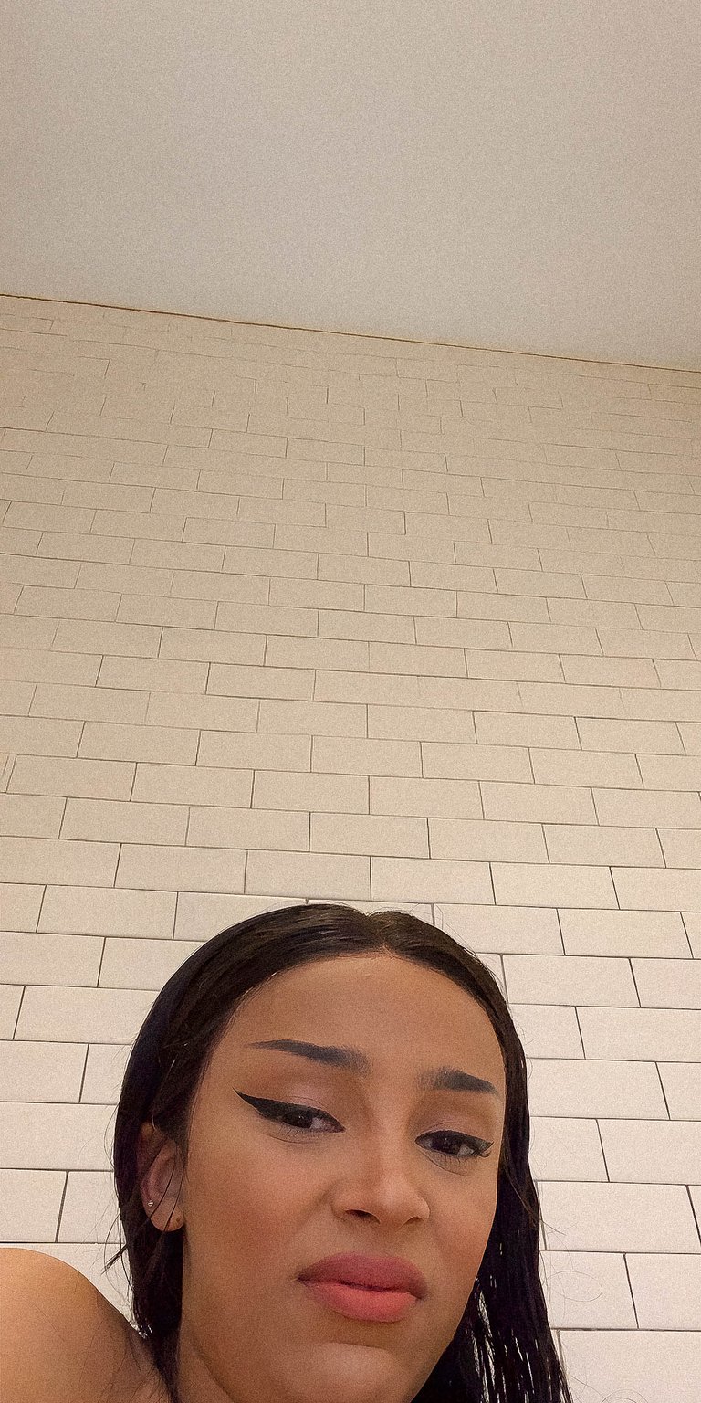 Doja Cat selfie phone wallpaper