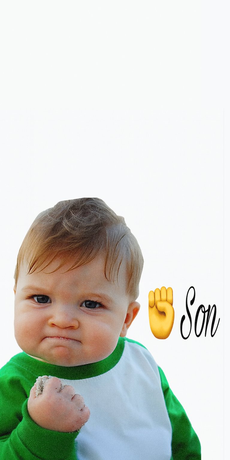 Download this cute son baby 4K wallpaper for your iPhone! The wallpaper features an adorable son with a determined facial expression, clutching a fist full of sand, wearing a green and white shirt.
