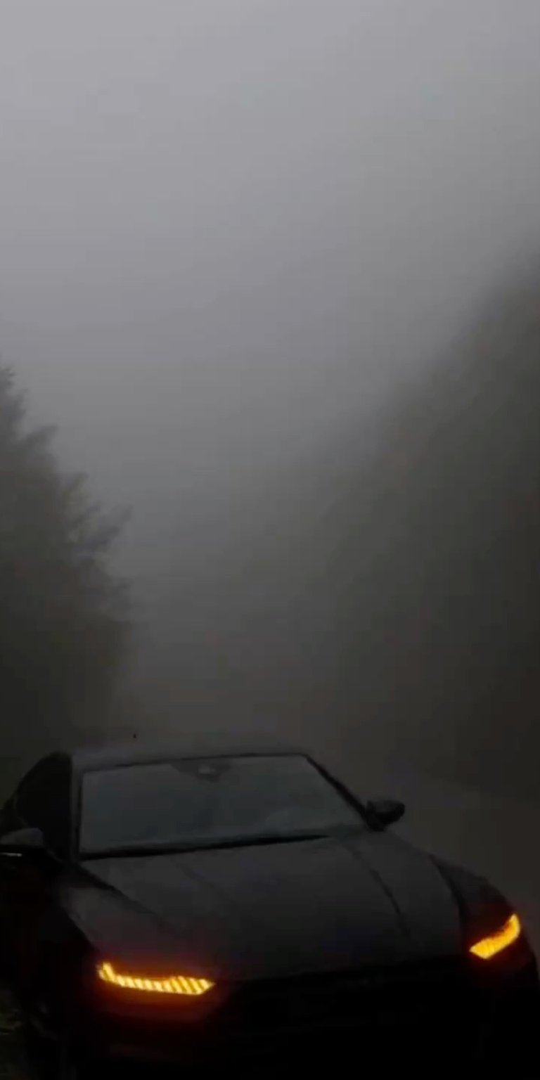 A6 misty road wallpaper iPhone HD