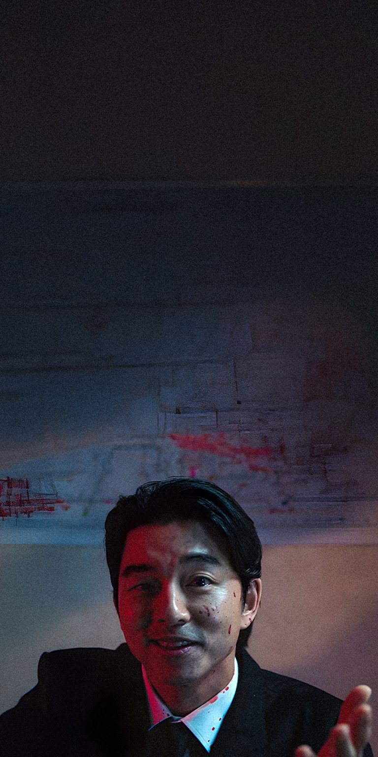 Salesman with blood on his face wallpaper