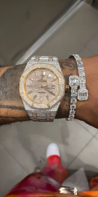 Audemars Piguet Royal Oak iced-out version watch wallpaper mobile