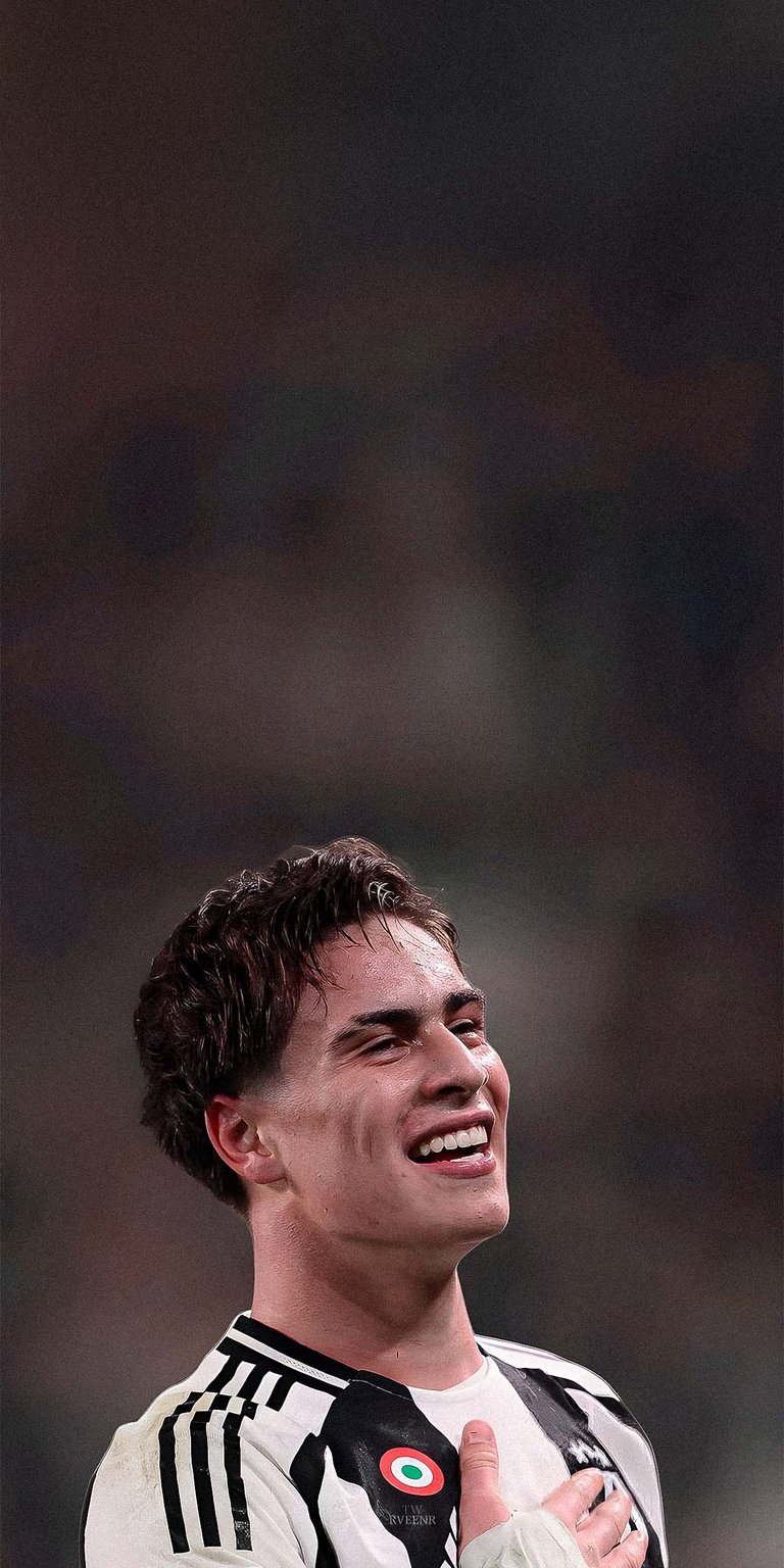 Kenan Yildiz smiling portrait wallpaper