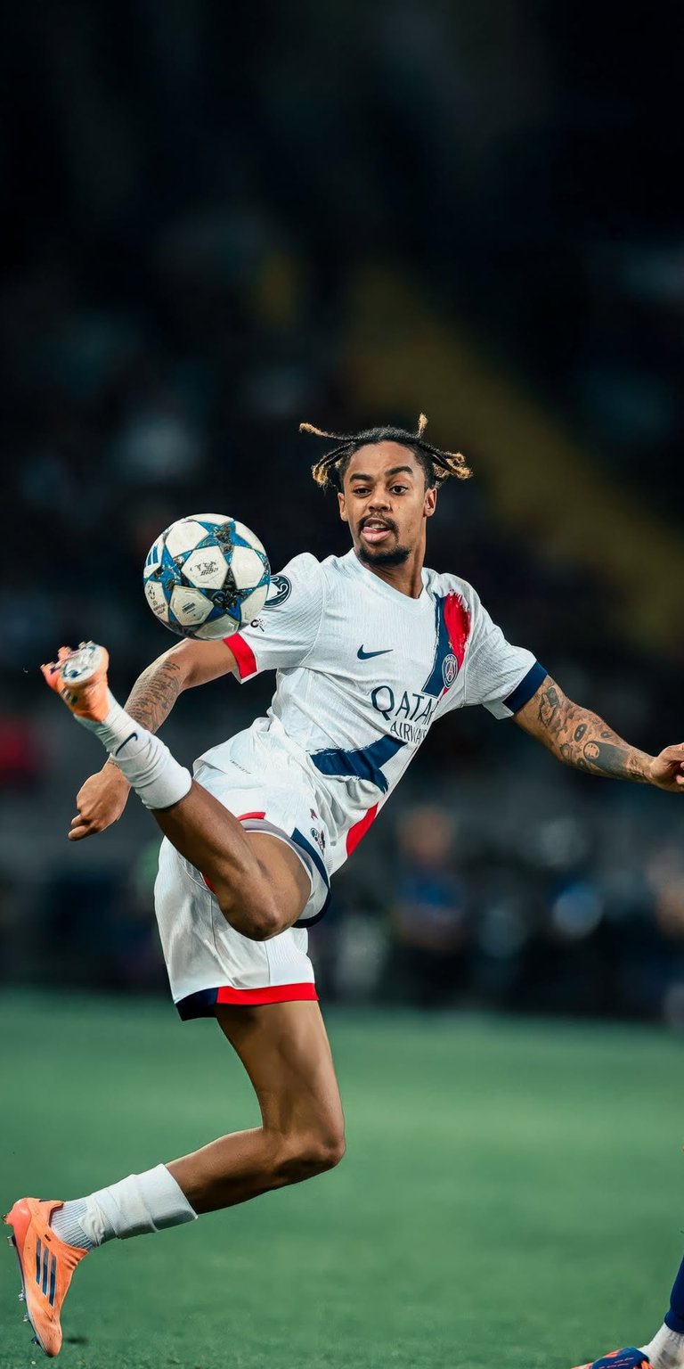 Bradley Barcola 4K football wallpapers iPhone