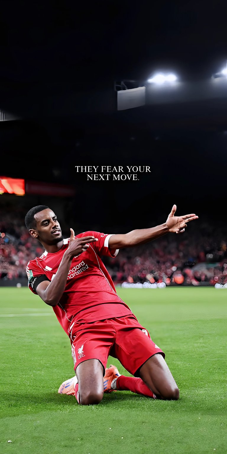 Alexander Isak in the game wallpaper for iPhone 4K