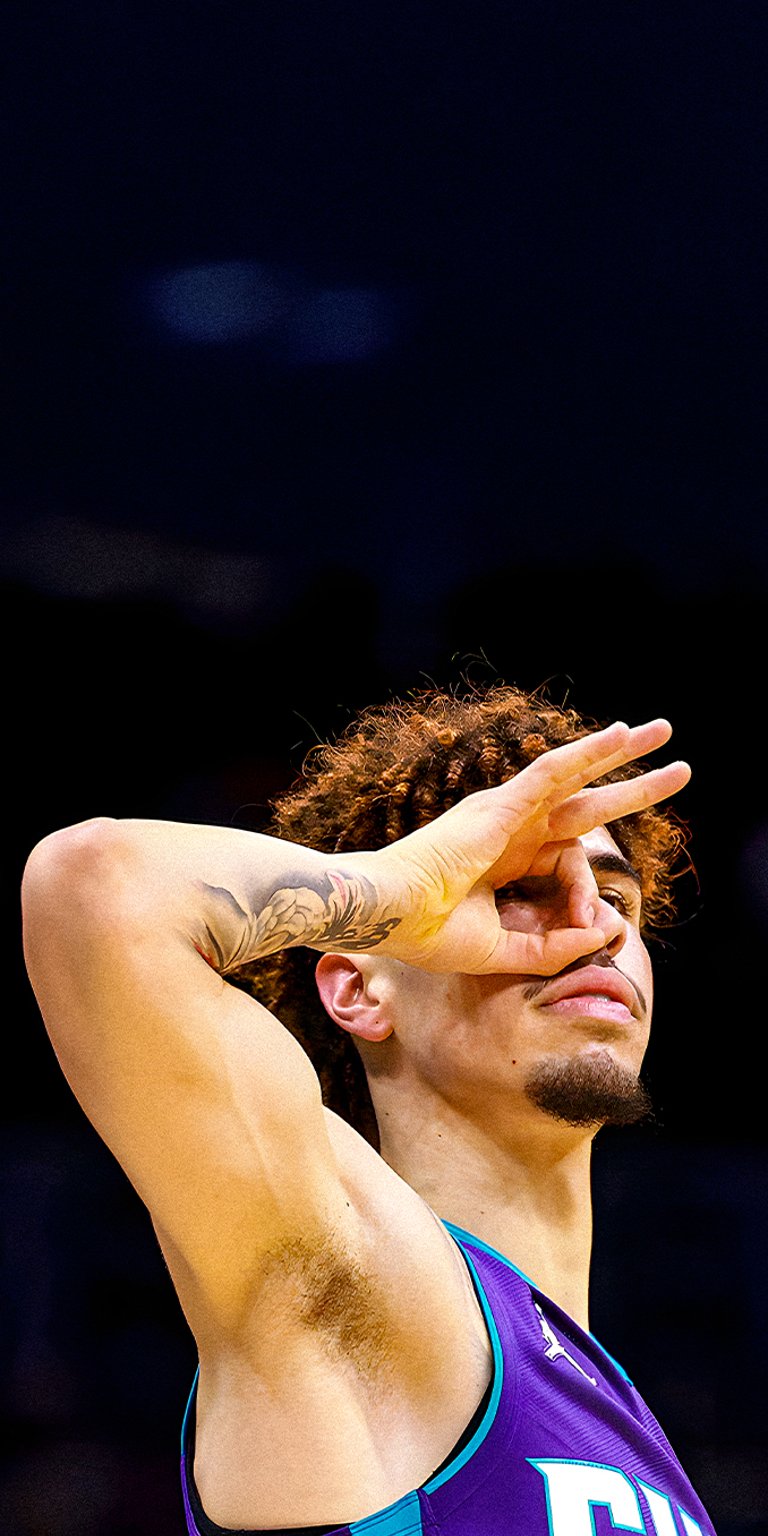 LaMelo Ball of the Charlotte Hornets wallpaper for iPhone