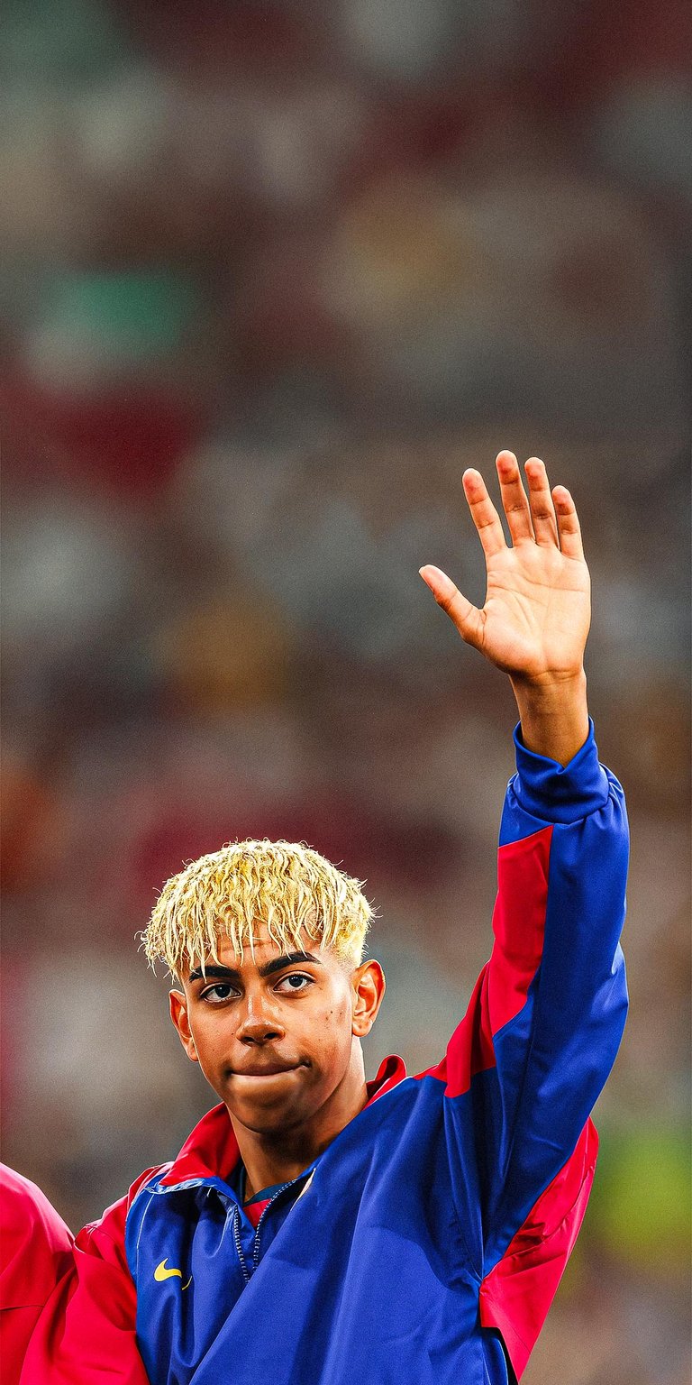 Lamine Yamal in Copa del Rey Final match Wallpaper 4k mobile