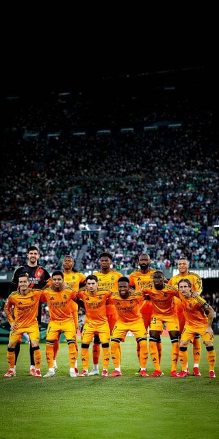 Real Madrid team photo wallpaper iPhone