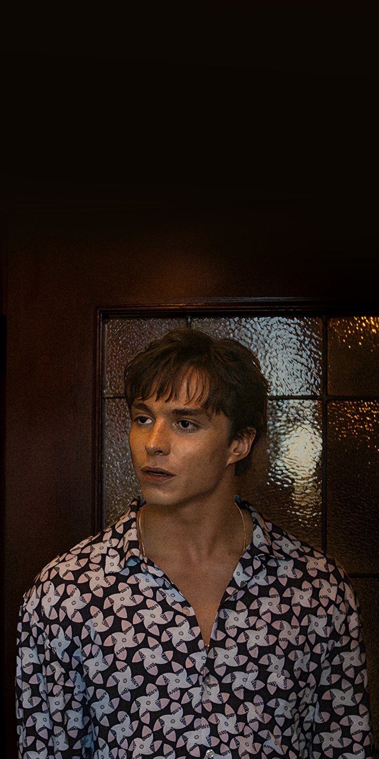 Lyle Menendez wallpaper iPhone