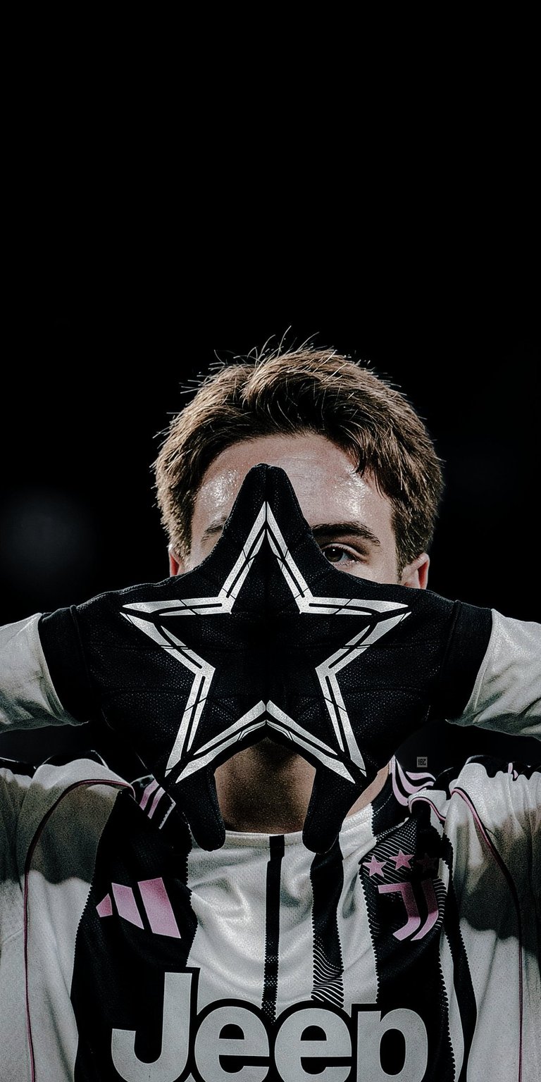 Transform your screen with this Kenan Yildiz 3D wallpaper featuring the Juventus rising star and a stylized star overlay. This immersive mobile wallpaper uses layered graphics and deep shadows to create a unique 3D spatial effect.