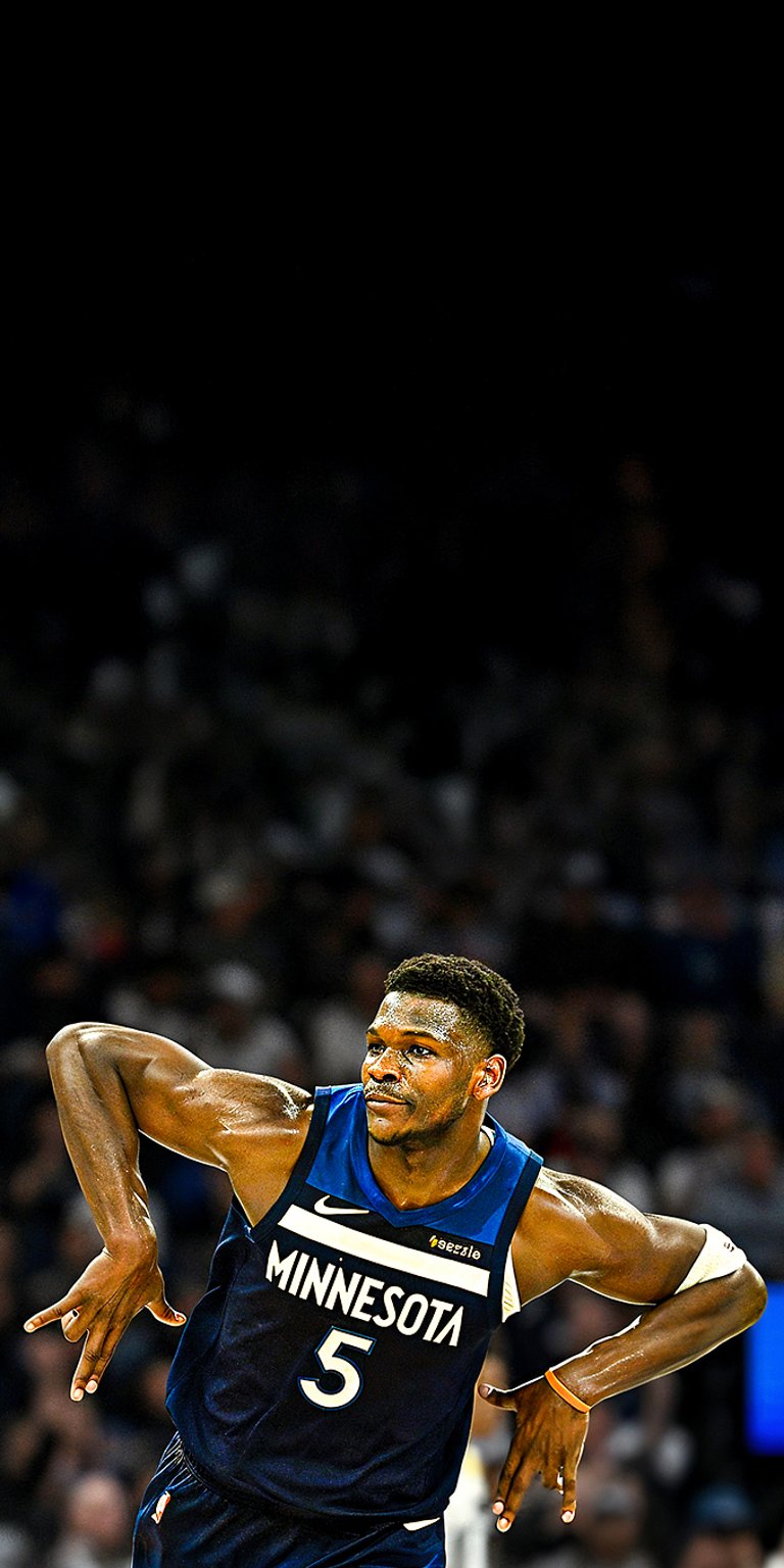 Antony Edwards posed wallpaper iPhone 4K