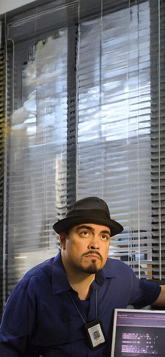 Angel Batista matching wallpaper iPhone