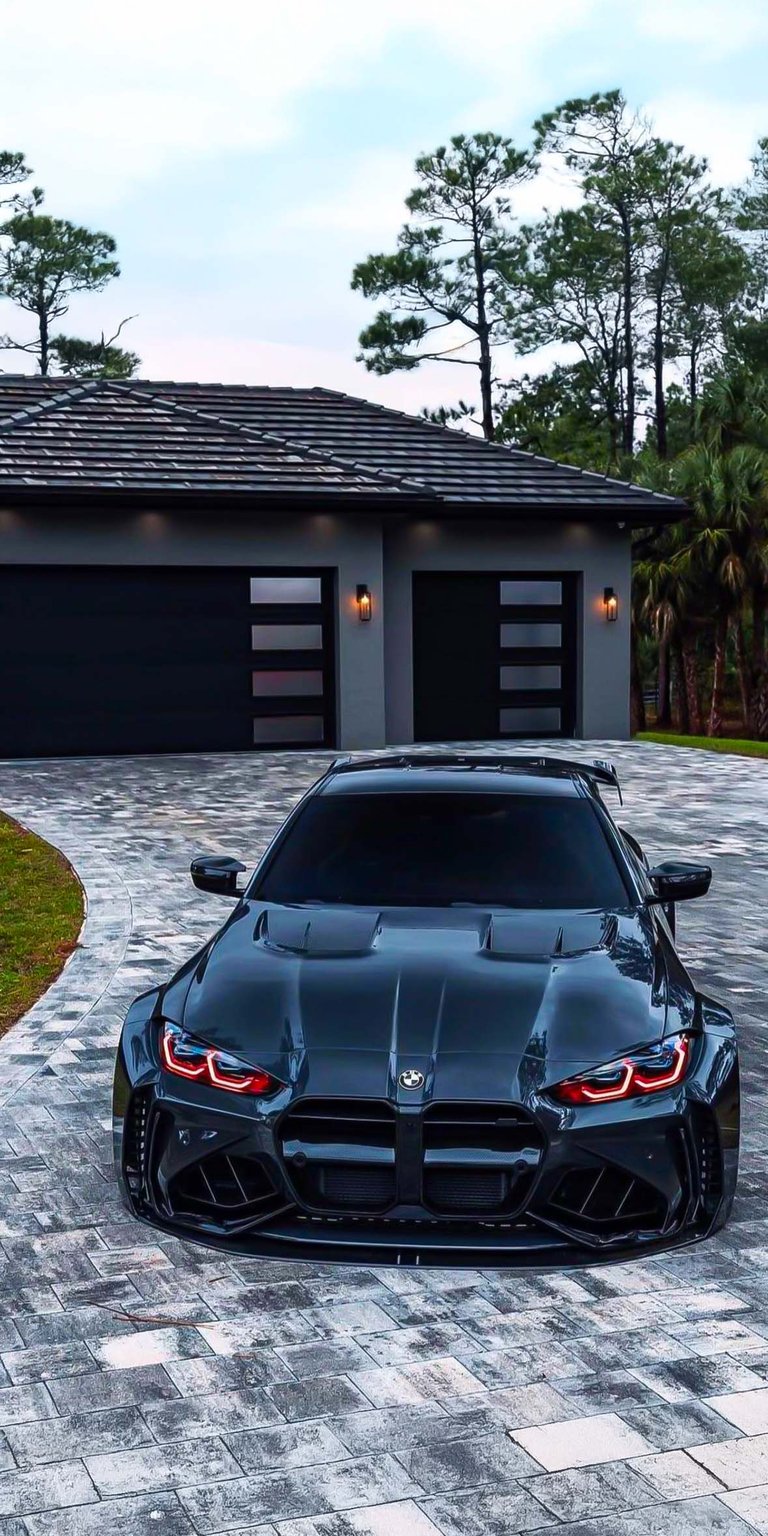 M3 black with red eyes iPhone wallpaper HD