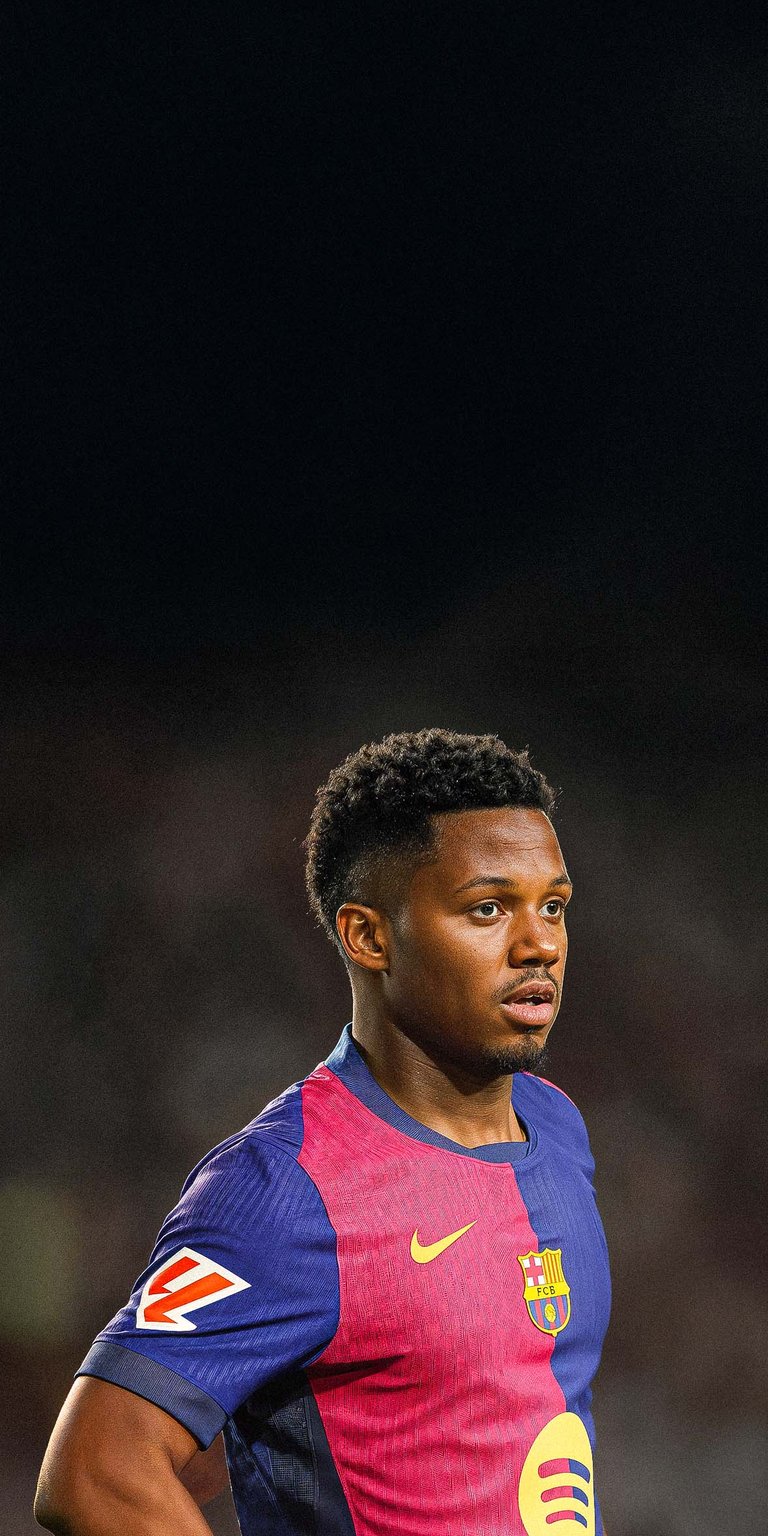 Ansu Fati of FC Barcelona looks on Wallpaper iPhone