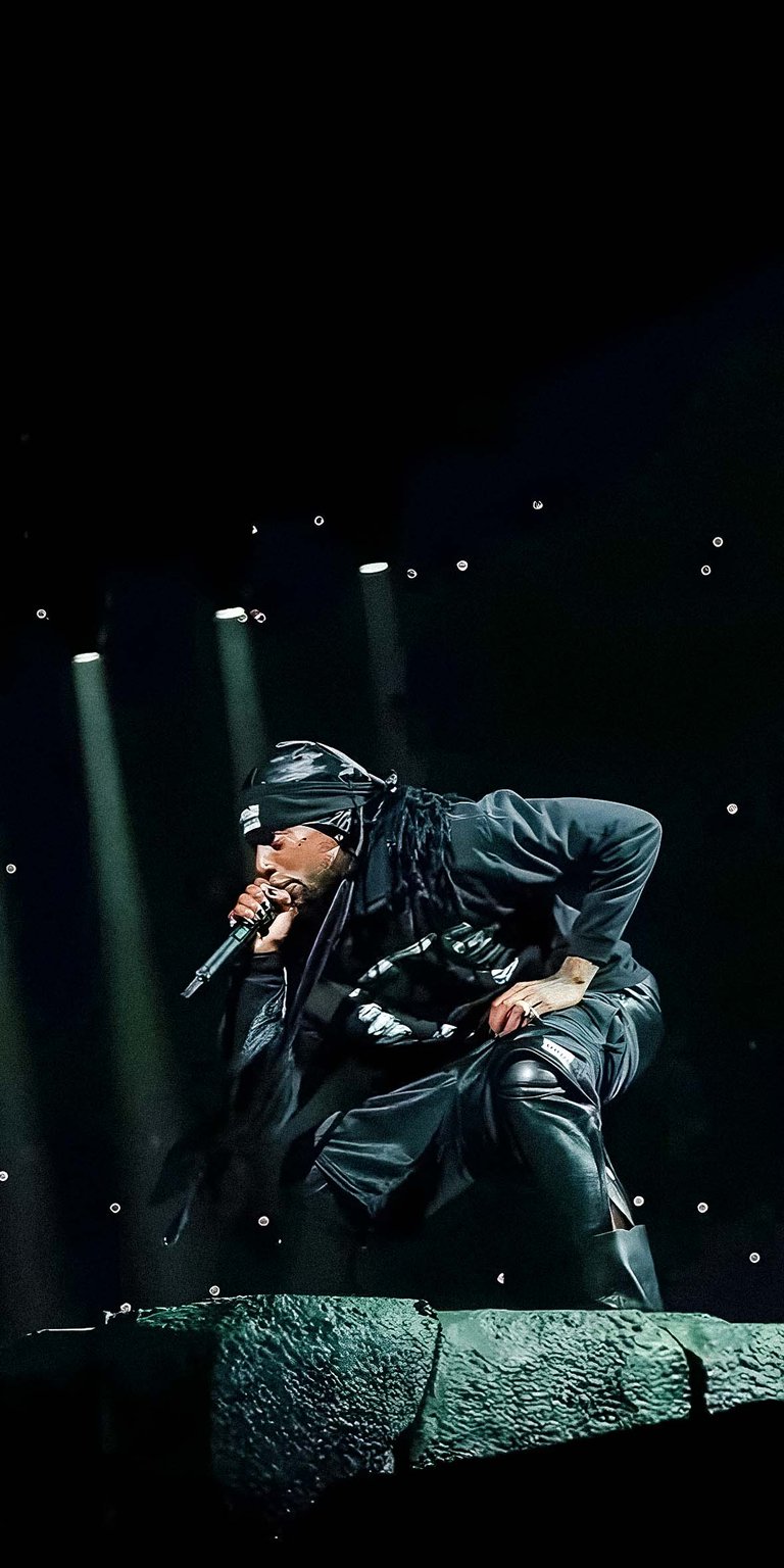 Playboi Carti Performing Wallpaper iPhone