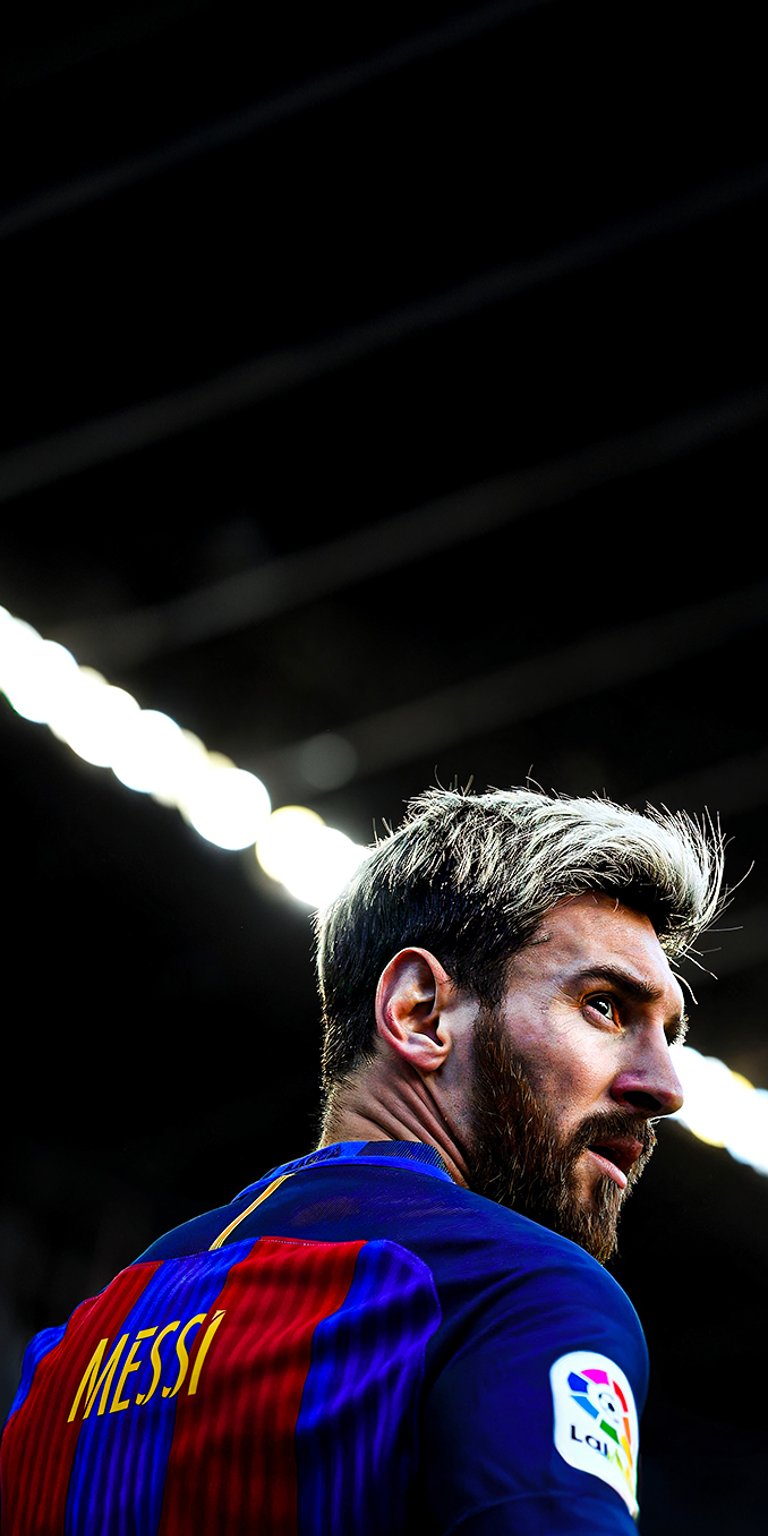 This image is a fan-made lock screen wallpaper of Lionel Messi during his time playing for FC Barcelona