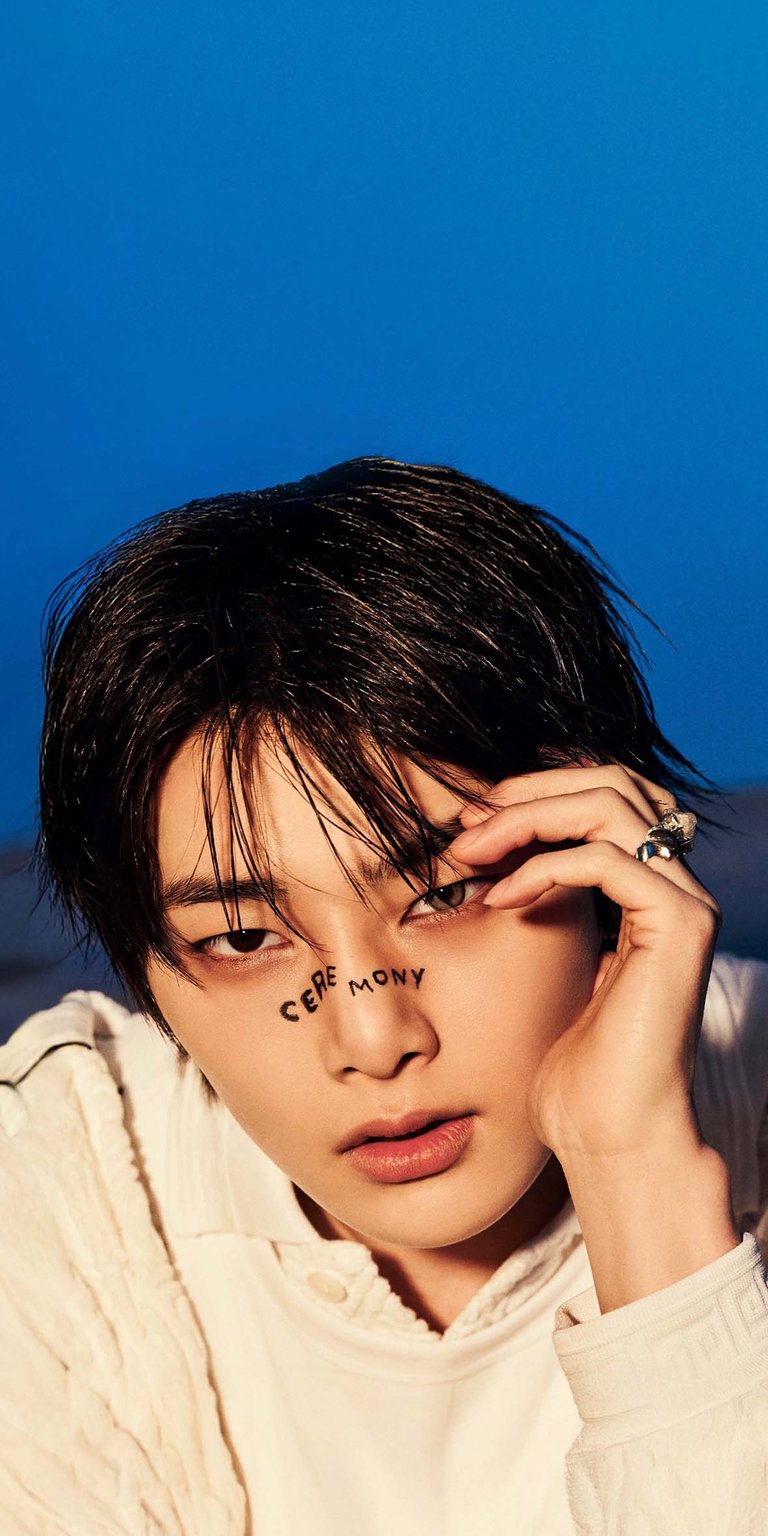 I.N Jeongin phone wallpaper 4K