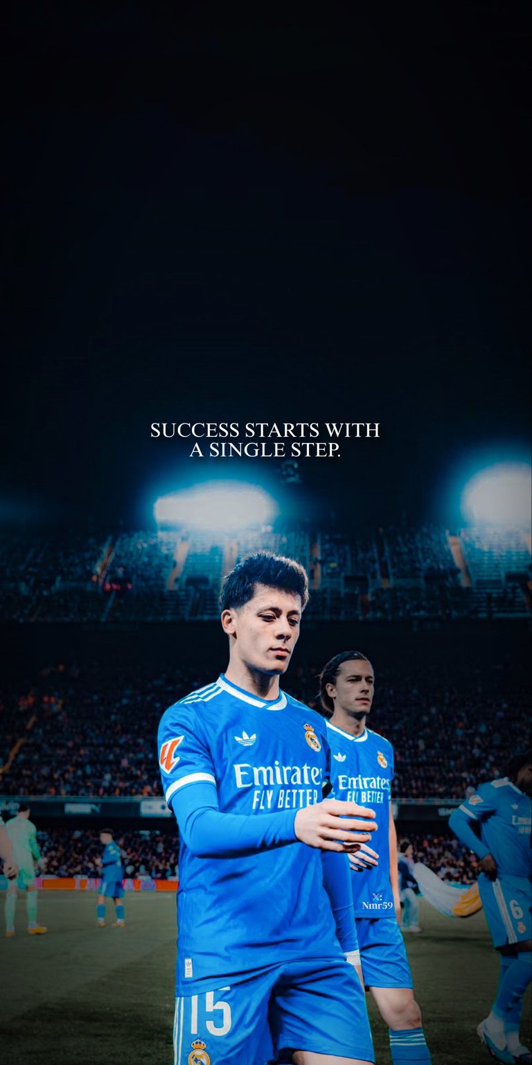 Arda Guler 4K Wallpaper highlights the young football star in a blue kit with stadium lights and sharp match focus. This aesthetic wallpaper looks clean on iPhone, making the wallpaper perfect for lock screen and home screen.