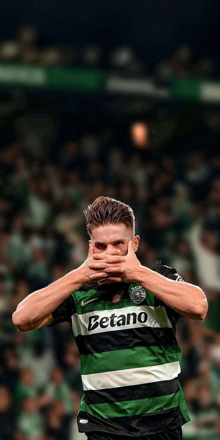 Viktor Gyökeres covering his face with his hands wallpaper