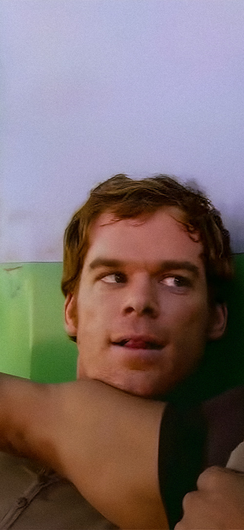 Dexter and Doakes matching wallpaper mobile 4K