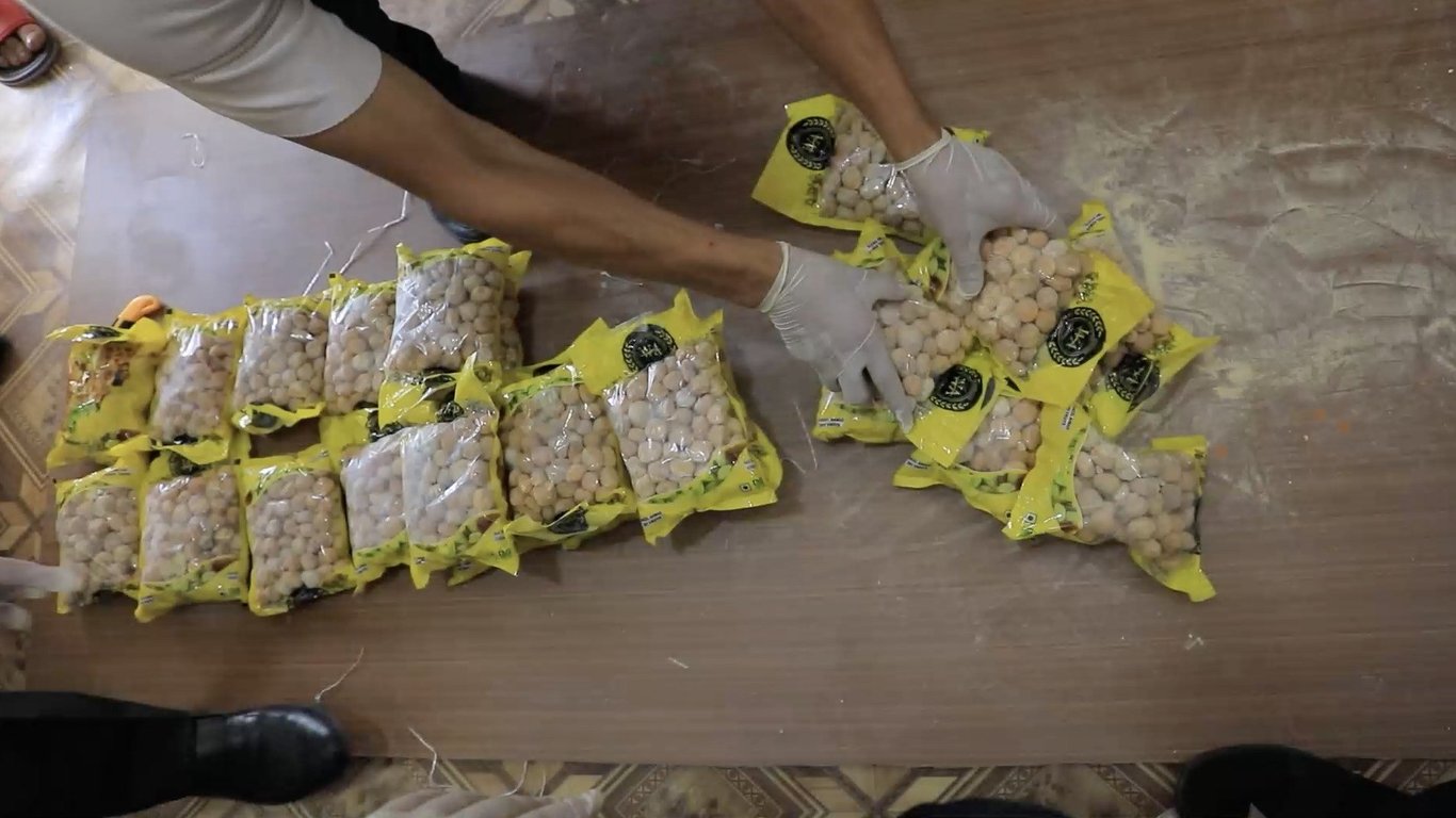 Buxoroda qoqi orasiga yashirilgan 13 kg geroin musodara qilindi