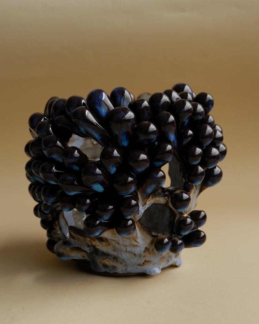 The Petal- Vase 02 - wazon ceramiczny z kolekcji The Petal