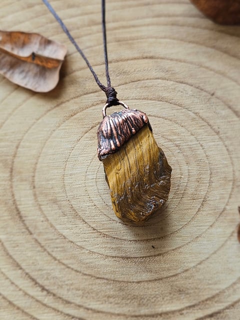 Amulet miedziany "Raw" - Tygrysie Oko