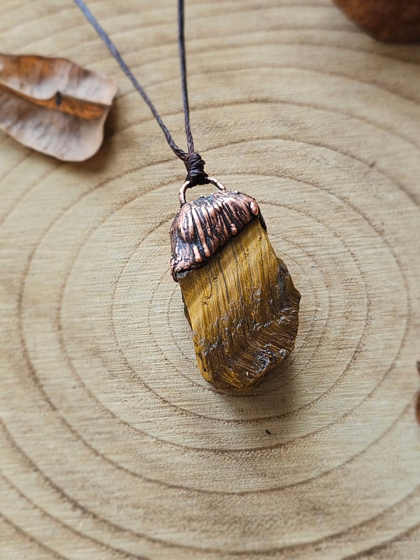 Amulet miedziany "Raw" - Tygrysie Oko