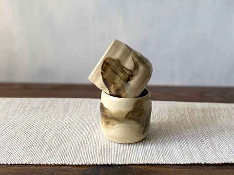 Dwie czarki do espresso - brązowe smugi