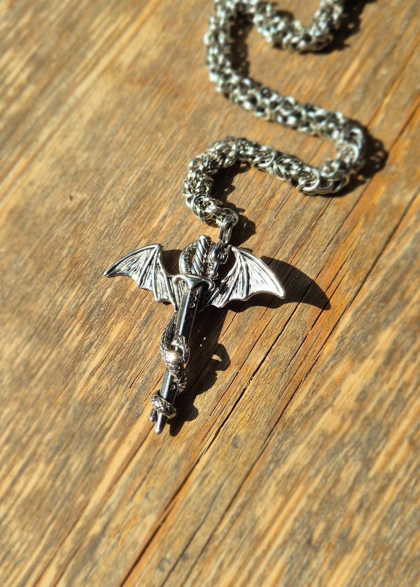 DRAGO naszyjnik chainmail ze smokiem