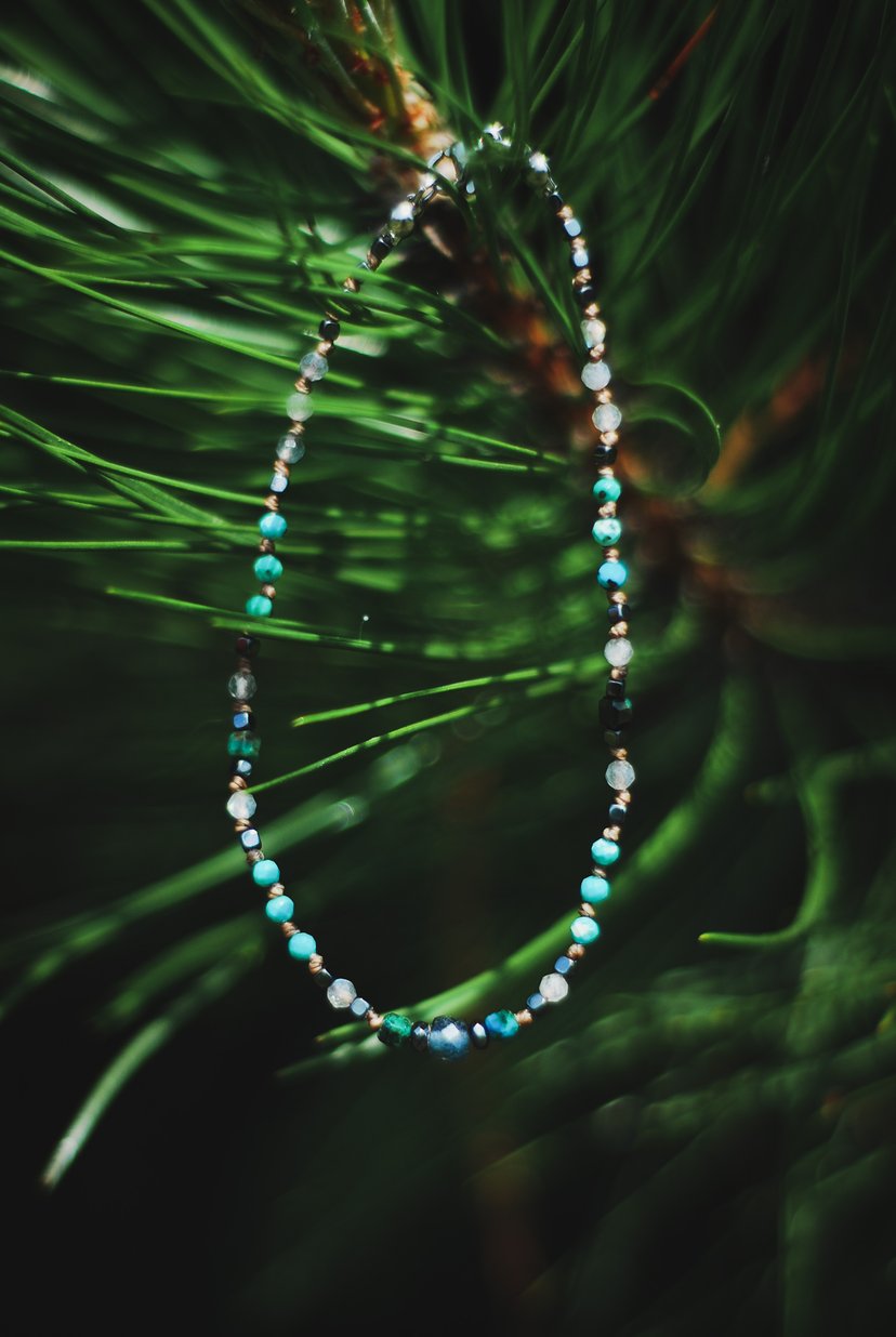 Bransoletka na nogę ༓ BLUE TOURMALINE – bransoletka z kamieni naturalnych